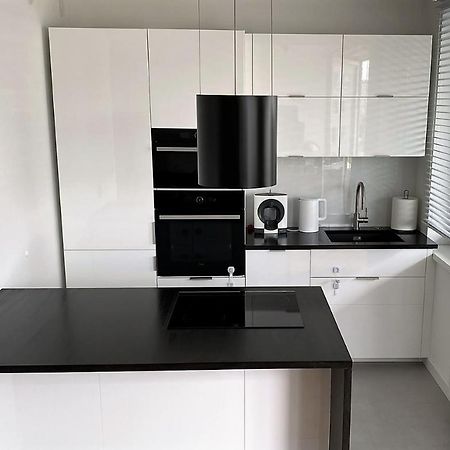 A Modern Apartment For 2 People Краків Екстер'єр фото